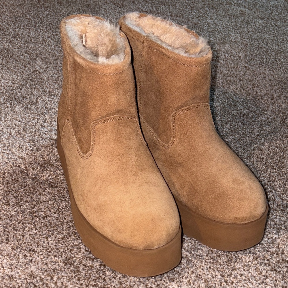 Brown Women's Tan Suede Ankle Boots 9 clog